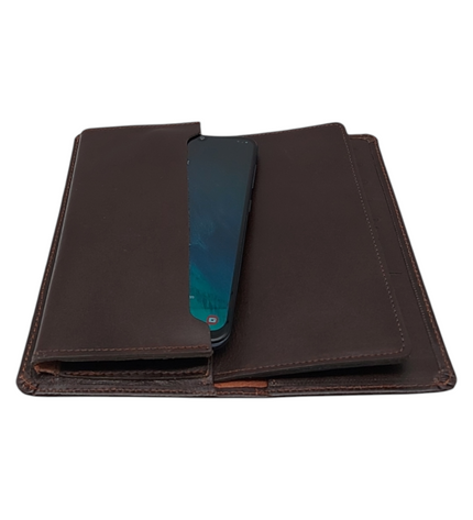 Men's wallet made of cowhide leather with phone compartment