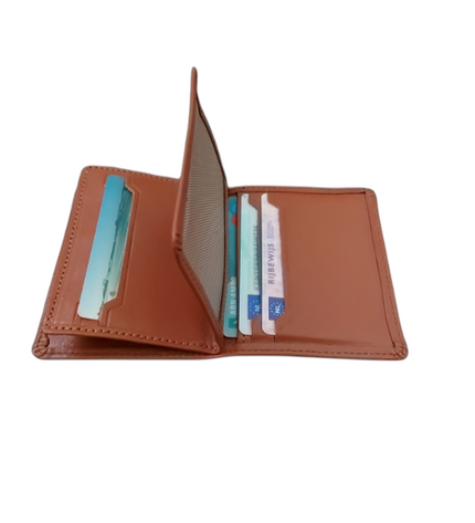 Cadeauset – Leren Kaarthouder & Sleutelhanger Bruin