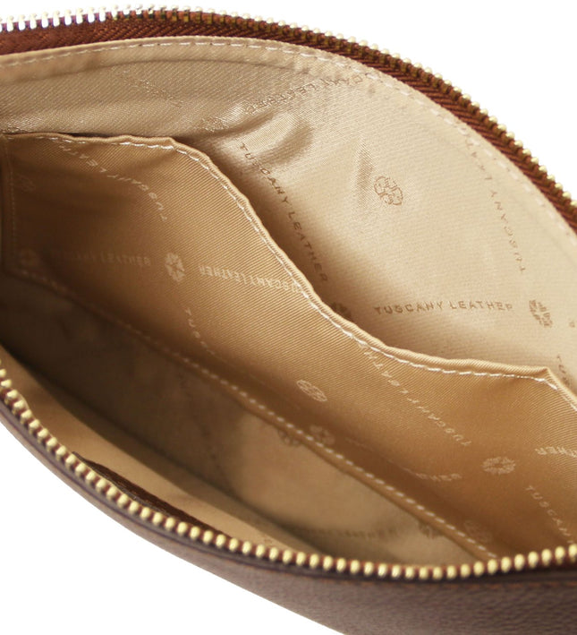 TL142461 – Diva - leren clutch with chain strap