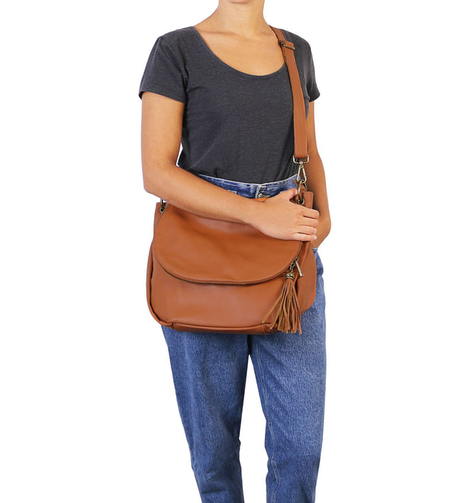 TL141110 – TL Bag - Soft leren shoulder bag with tassel detail