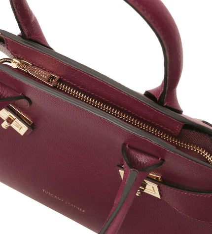 TL142421 – Coccola - leren handbag