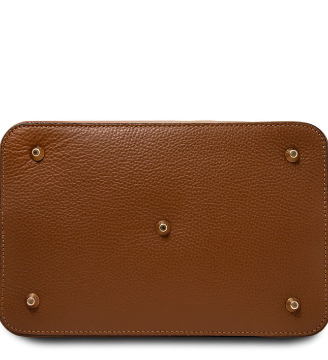 TL142476 – Minerva - leren bucket bag