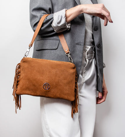 TL142495 – Nomade - Suede leren fringe clutch