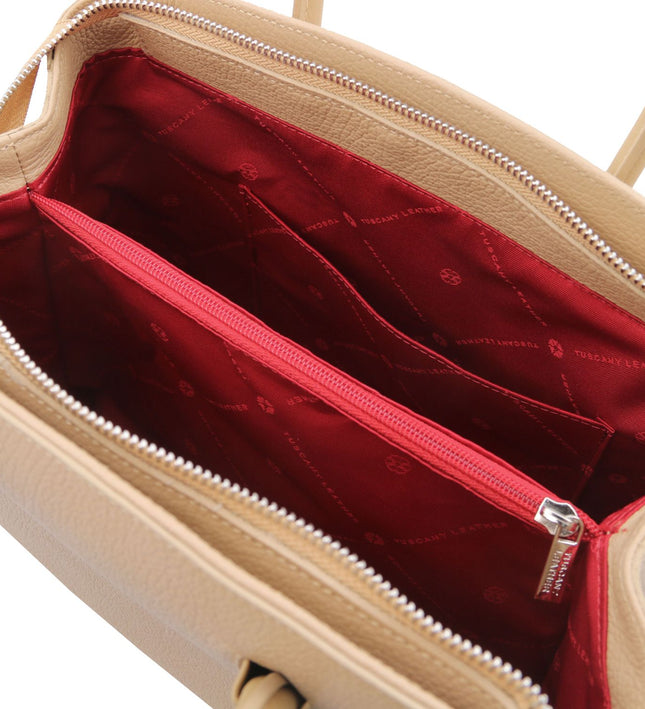 TL141728 – Camelia - leren handbag