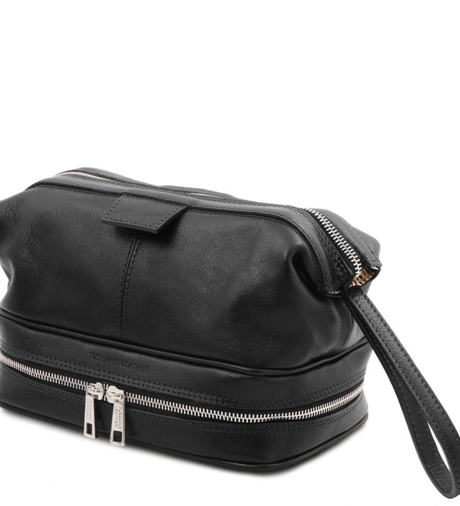 TL142204 – Jacob - leren toilet bag