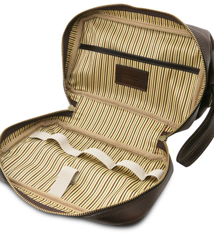 TL142204 – Jacob - leren toilet bag