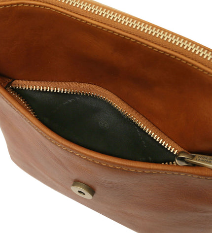 TL141408 – John - leren crossbody bag for men with front zip