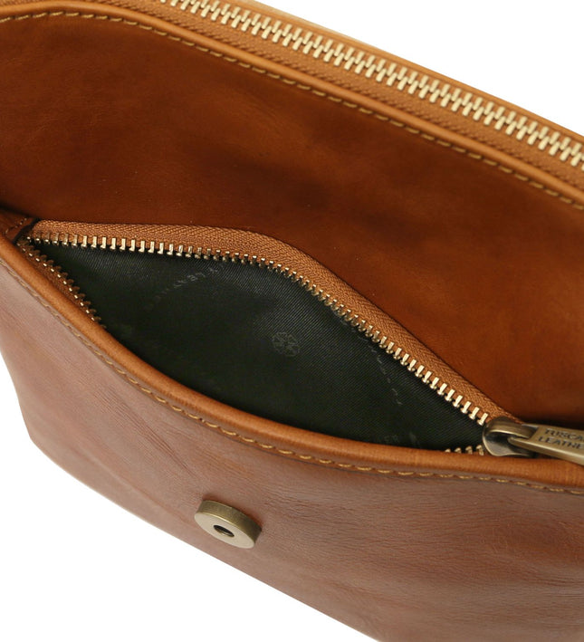 TL141408 – John - leren crossbody bag for men with front zip