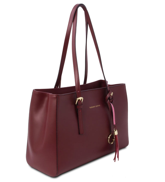 TL142037 – TL Bag - leren shoulder bag