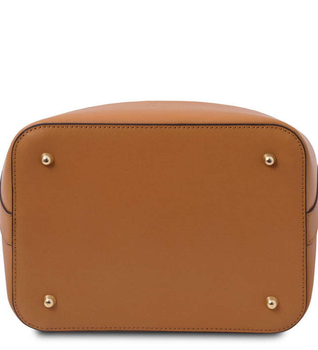 TL141531 – Vittoria - leren bucket bag