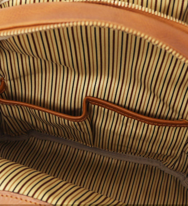 TL142460 – Canberra - 2 Compartments leren backpack