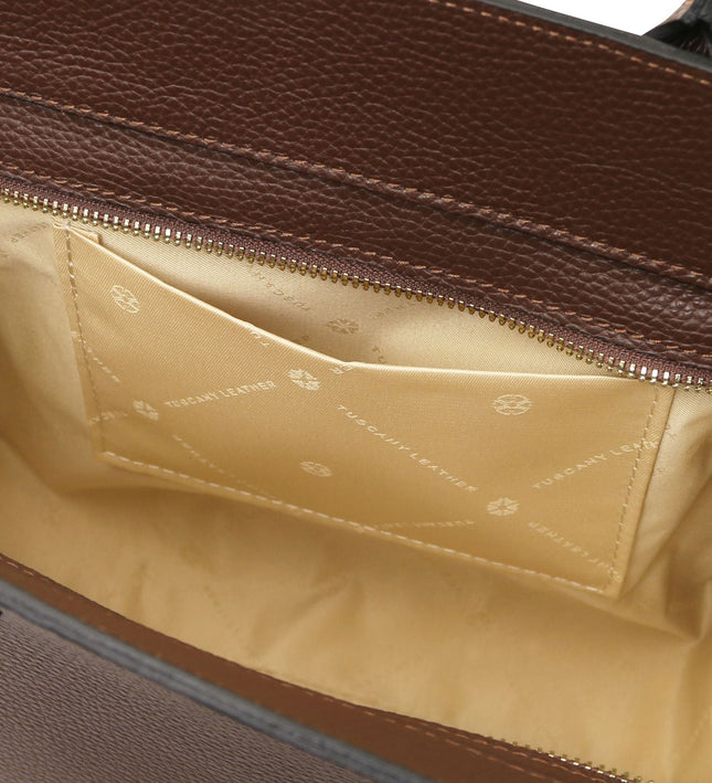 TL142507 – Origami - leren tote