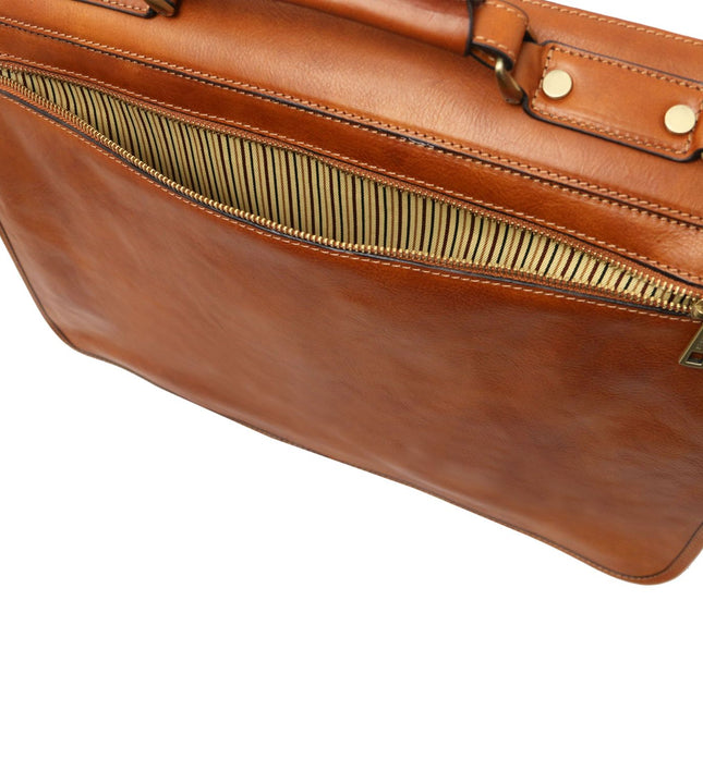 TL142073 – Ancona - leren messenger bag