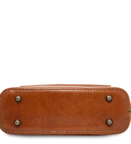 TL142410 – Paris - Small leren backpack for women