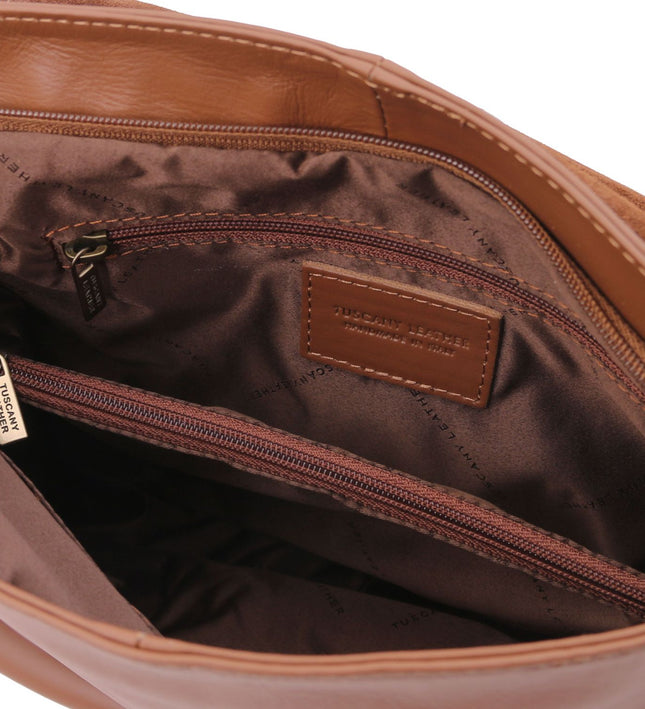 TL141110 – TL Bag - Soft leren shoulder bag with tassel detail