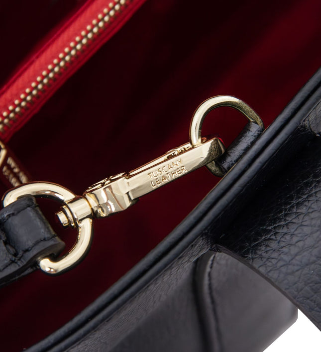 TL142415 – Callie - Soft leren shoulder bag