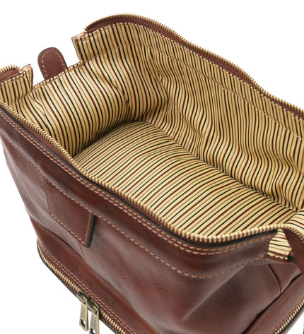 TL142204 – Jacob - leren toilet bag