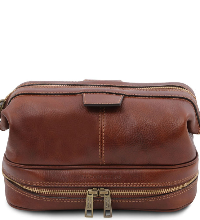 TL142204 – Jacob - leren toilet bag