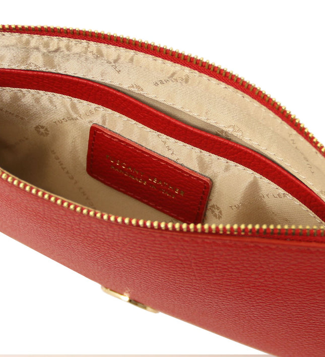 TL142461 – Diva - leren clutch with chain strap