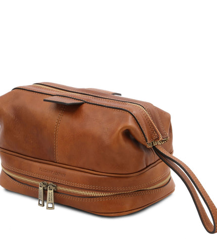 TL142204 – Jacob - leren toilet bag