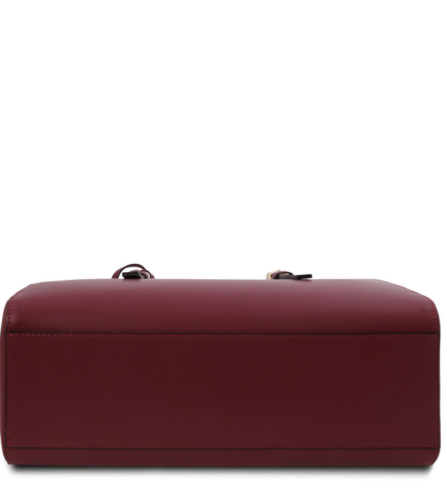 TL142037 – TL Bag - leren shoulder bag