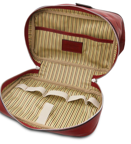 TL142204 – Jacob - leren toilet bag