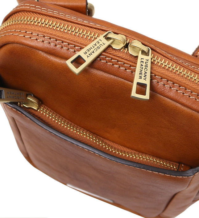 TL142428 – Mark - leren Crossbody Bag