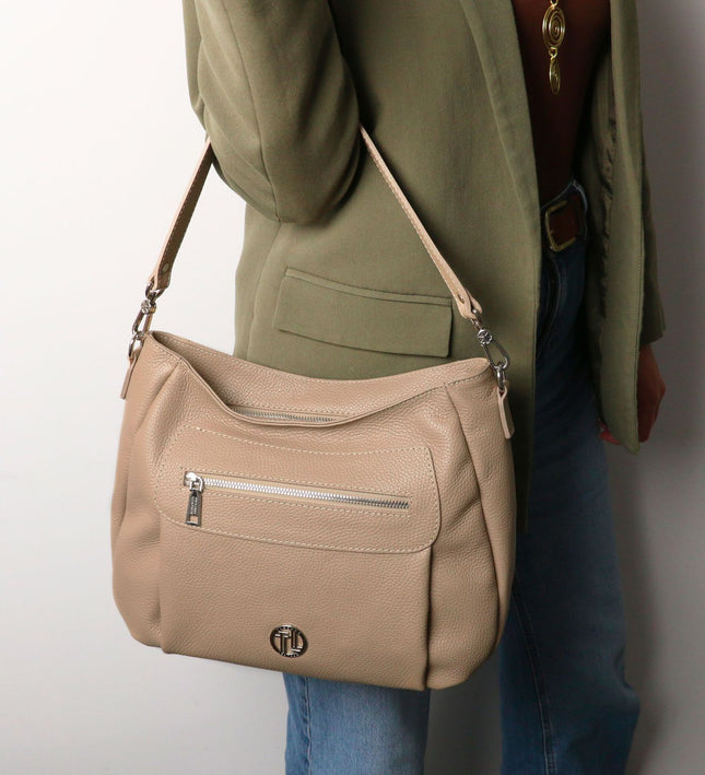 Tuscany Leather – Brenda - Soft leather shoulder bag – Lipstick Red (TL142450)