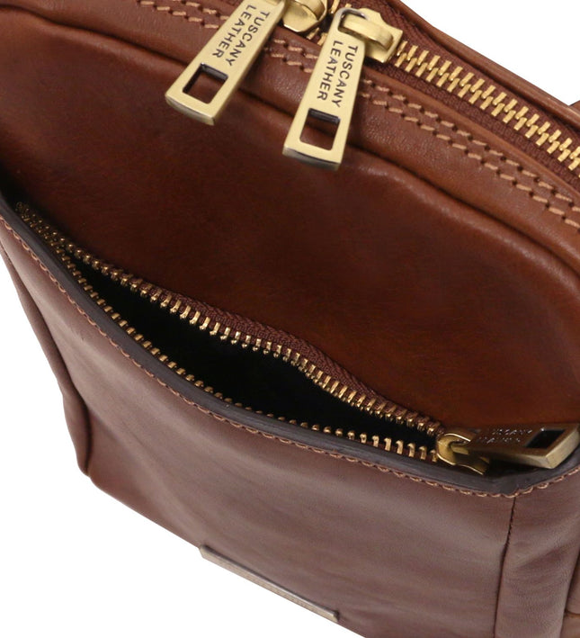 TL142428 – Mark - leren Crossbody Bag