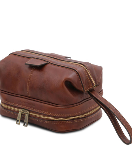 TL142204 – Jacob - leren toilet bag