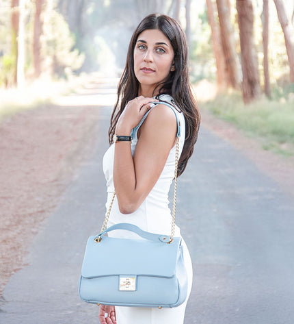 TL142353 – Elettra - Soft leren shoulder bag